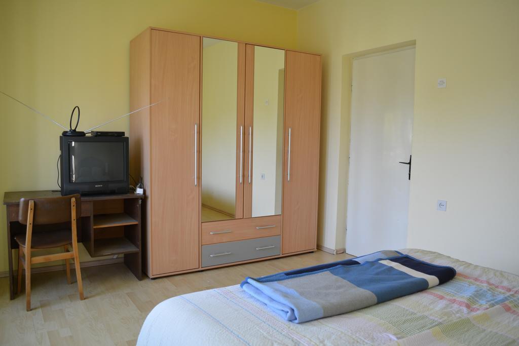 Guest House Ema Daruvar Ngoại thất bức ảnh